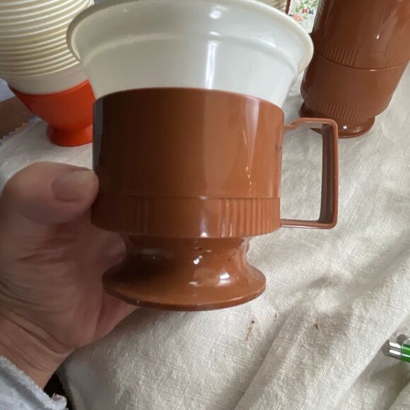 Vintage Solo cozy cups 2 styles 41 liners - Picture 7 of 9